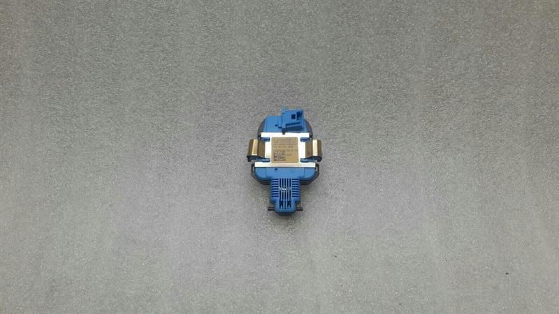 Mercedes E Class W213 Rain Light Sensor A2139005611 Rain Light Sensor