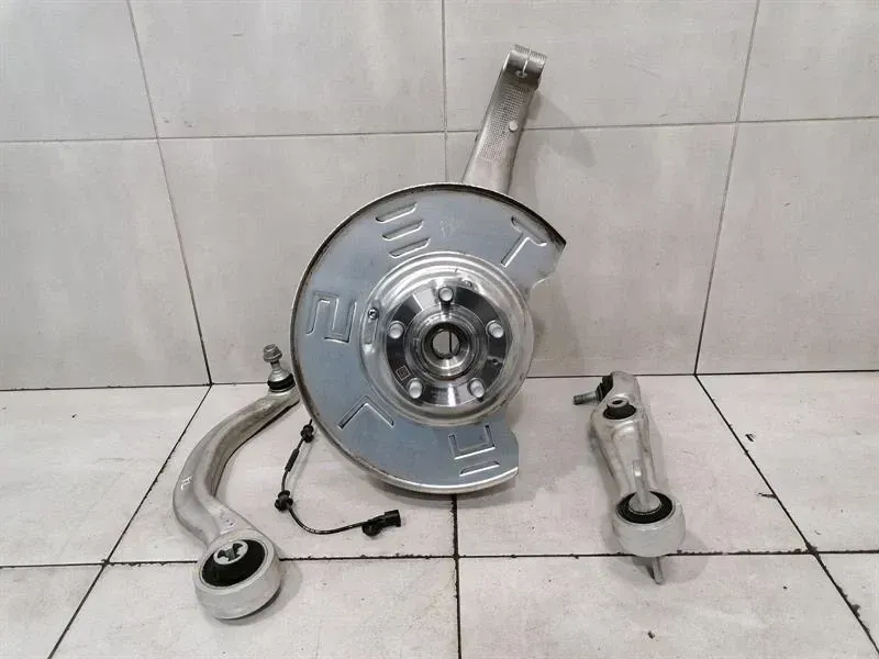 Tesla Model 3 Performance FLH Hub 1044311-00-E Wheel Bearing Housing Front Left