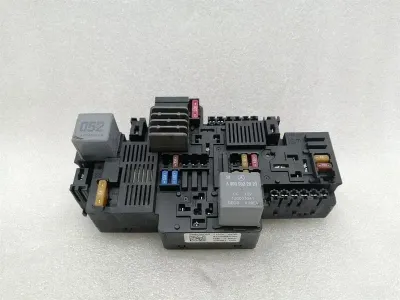 MERCEDES EQC400 EQC N293 FUSE BOX A2139065706 FUSE BOX RELAY UNIT