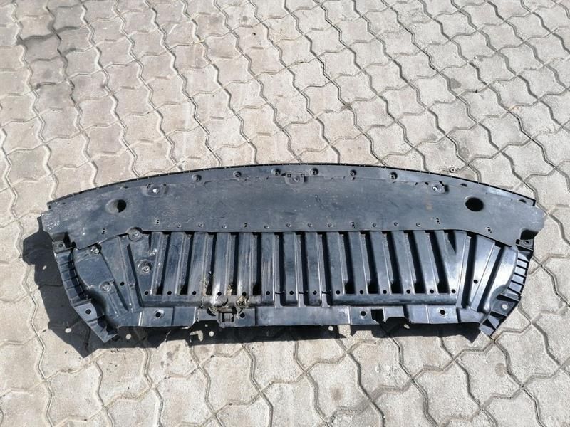 Mercedes EQC400 EQC N293 UNDERTRAY A2935200300 underfloor trim defect
