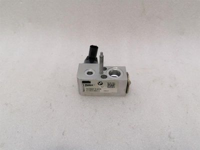 BMW iX3 G08 7951456 A/C VALVE