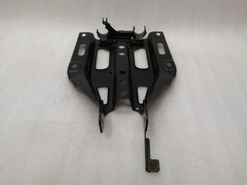 Porsche Taycan 9J Gearbox Holder Bracket 9A137511301 Gearbox Holder