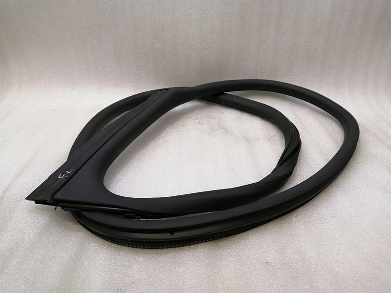 Porsche Taycan 9J FLH Door Seal 9J1831721AL Door Seals Front Left