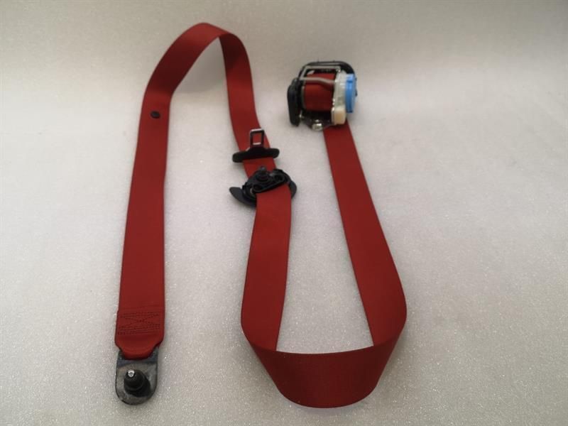 Mercedes A Class W176 front seatbelt A1768602185 seat belt front li