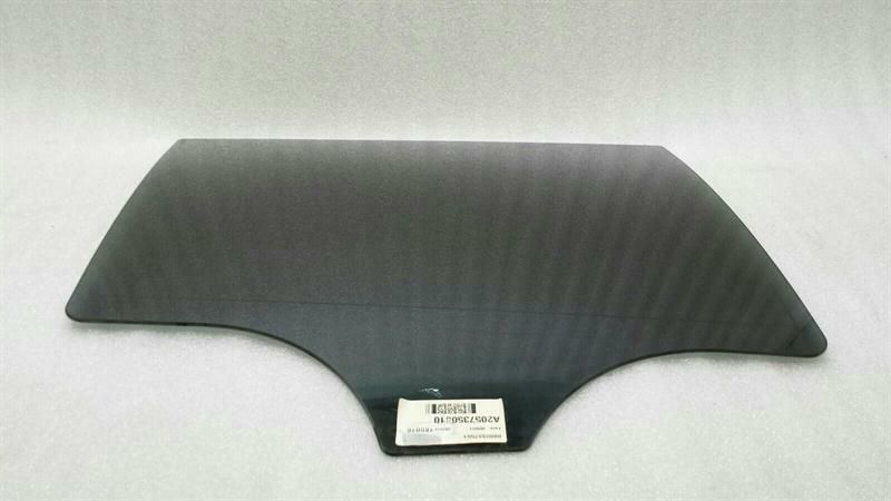 Mercedes W205 station wagon right rear door glass A2057350810 door window rear right