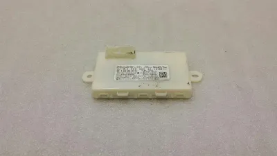 Mercedes C Class W205 Electronic Module A2229004213 ECU