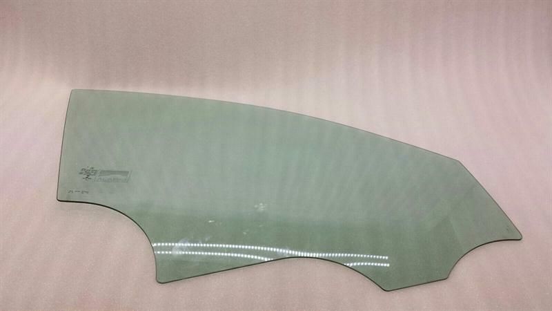 Mercedes C Class W205 FRH Door Glass A2057250110 Door Window Front Right
