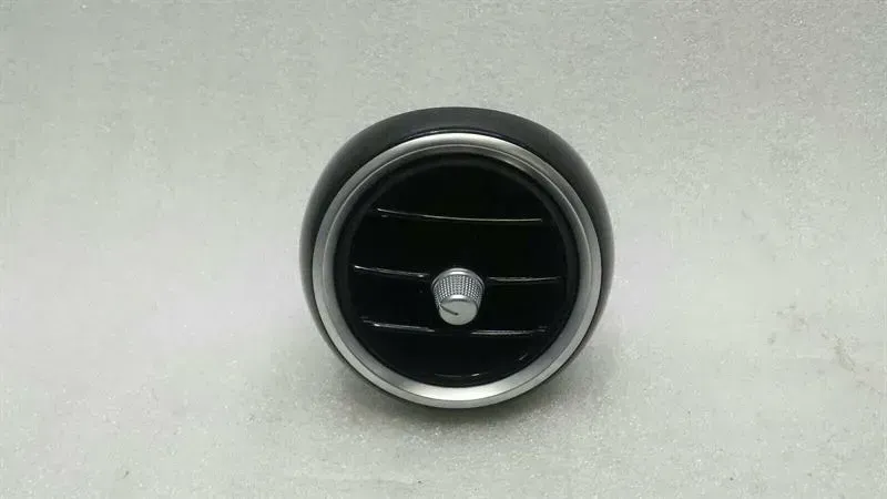 Mercedes C W205 left air vent RHD A2058301100 ventilation nozzle ventilation grille Li