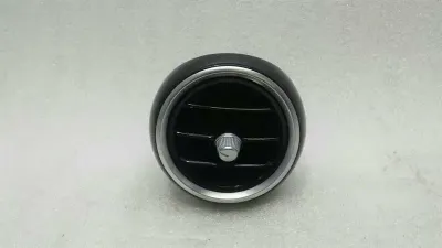 Mercedes C W205 left air vent RHD A2058301100 ventilation nozzle ventilation grille Li