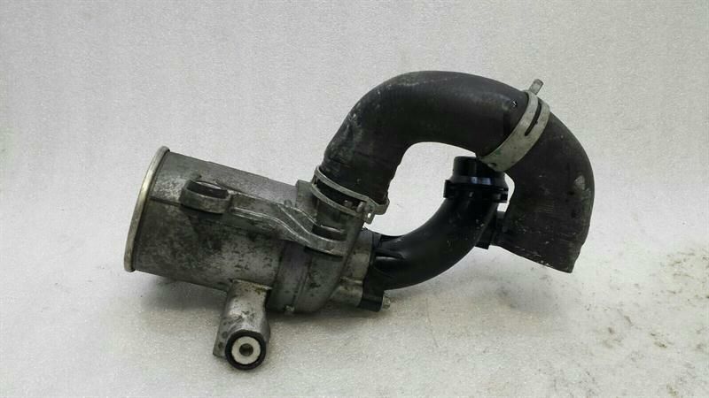 Mercedes C Class W205 Water Pump A2742000207 Water Pump M274