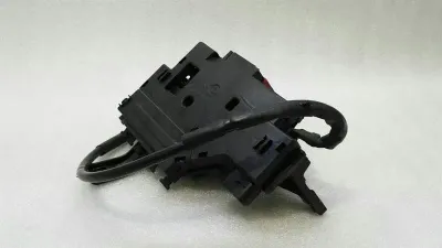 Mercedes C Class W205 Fuse Box A2055402150 Fuse Box