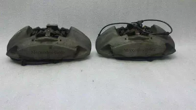 Mercedes C Class W205 front brake caliper set A2054214300 caliper front set