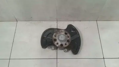 Mercedes SLC R172 MOPF Right Front Hub A2043320201 Wheel Bearing Housing Front Right