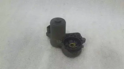 MERCEDES W205 PARK BRAKE ENGINE A0009061203 ACTUATOR PARKING BRAKE LEFT C200