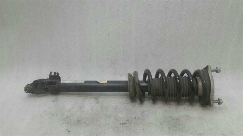 Mercedes C Class W205 Shock Absorber Front A2053202330 Front Shock Absorber C200