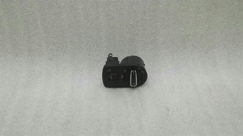 Audi A1 8X RHD Headlight Switch 8X2941531AB Right Handlebar