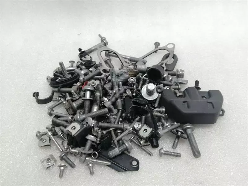 BMW R1250RT K52 screens screws