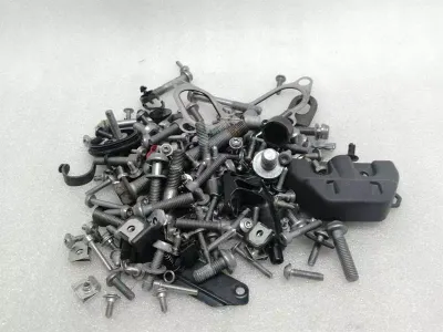 BMW R1250RT K52 screens screws