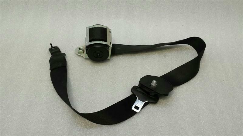 Mercedes R Class W251 left front seatbelt A2518607185 seat belt front LI