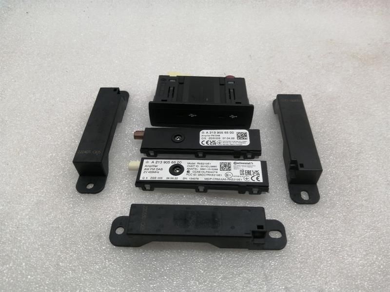 Mercedes CLS C257 W257 Aerial / Antenna SET A2139056800 Antenna SET