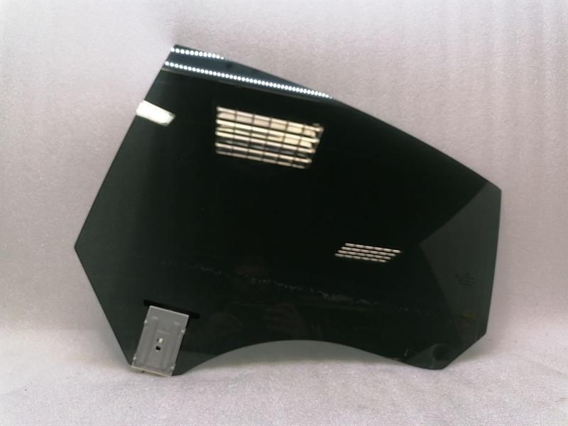 Mercedes CLA W117 C117 left rear door glass A1177350310 door window rear left