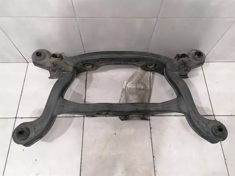 Mercedes GLA X156 Subframe Rear A1763500200 Axle Frame Rear Axle