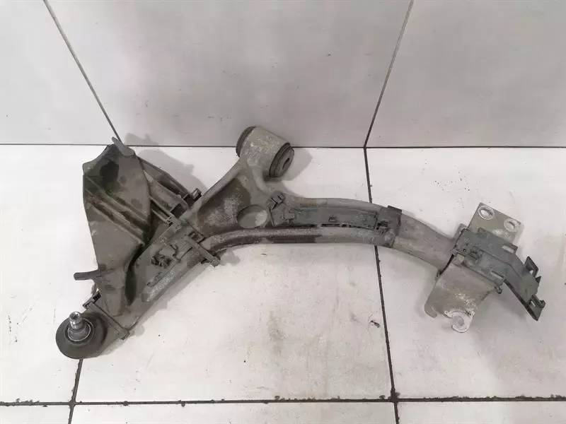 Mercedes GLA X156 Left Front Wishbone A1763300100 Front Left Wishbone