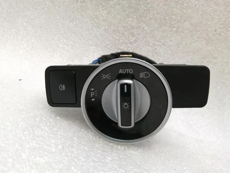 Mercedes CLA W117 C117 Light Switch A2129050551 Light Switch