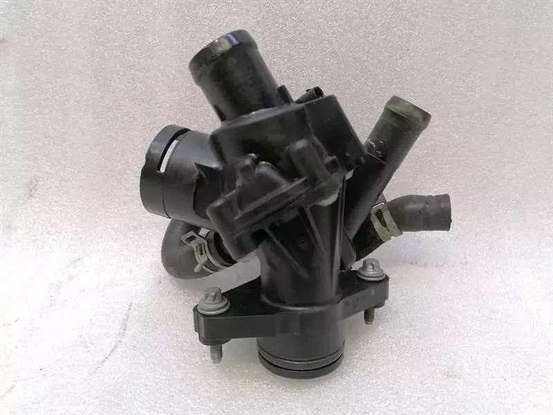 Mercedes A Class W176 Thermostat Housing A2702000415 THERMOSTAT HOUSING AMG