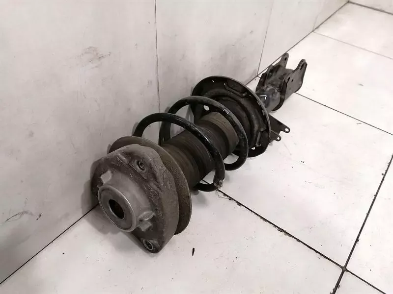 Mercedes A45 AMG W176 Shock Absorber Front A1763235100 Shock Absorber Front Left