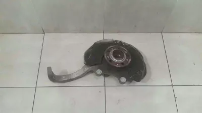 Mercedes E Class W213 Right Front Hub A2133324800 Wheel Bearing Housing Front RE