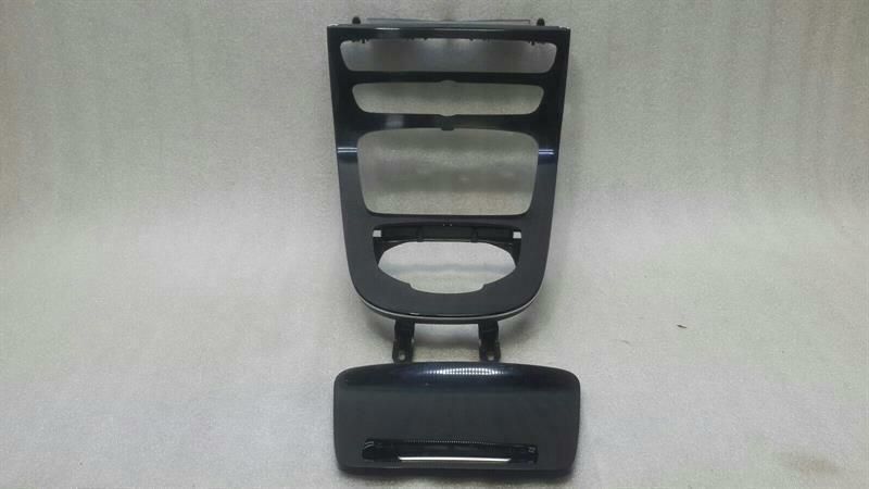 Mercedes E Class W213 console veneer A2138100815 wooden strip console complete.