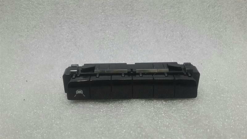 MERCEDES E Class W213 Lane Assist Switch A2139053203 Schalter