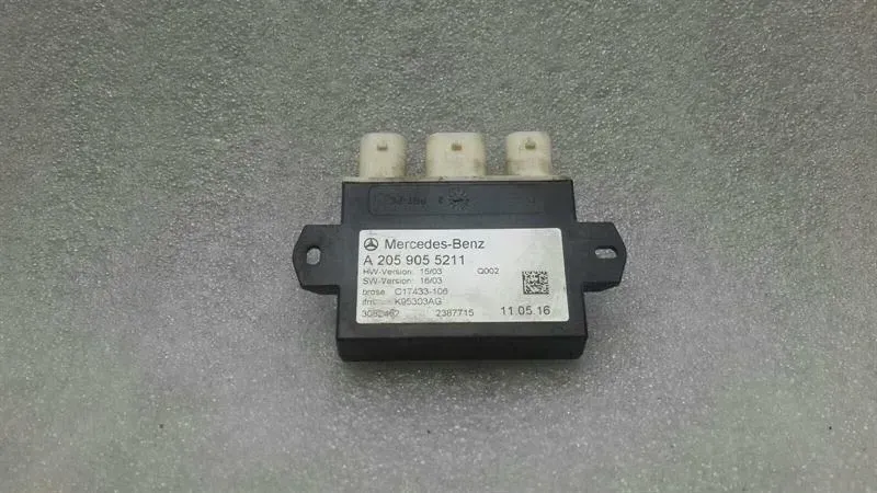 Mercedes E Class W213 Boat Lid Module A2059055211 Tailgate Control Unit
