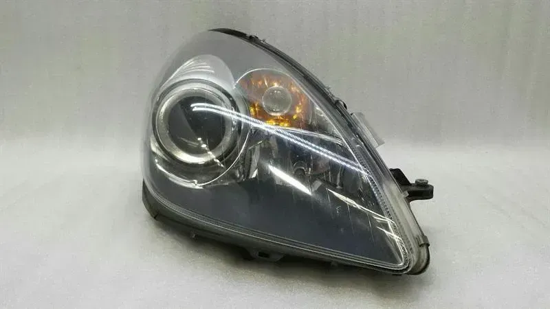 Mercedes SLK R171 Right A1718202261 Headlight RHD RIGHT HAND DRIVE Halogen