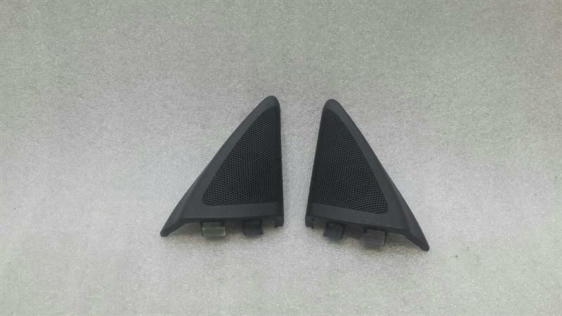Mercedes SLK R171 Front Tweeter Set A1717200148 Front Speaker Set