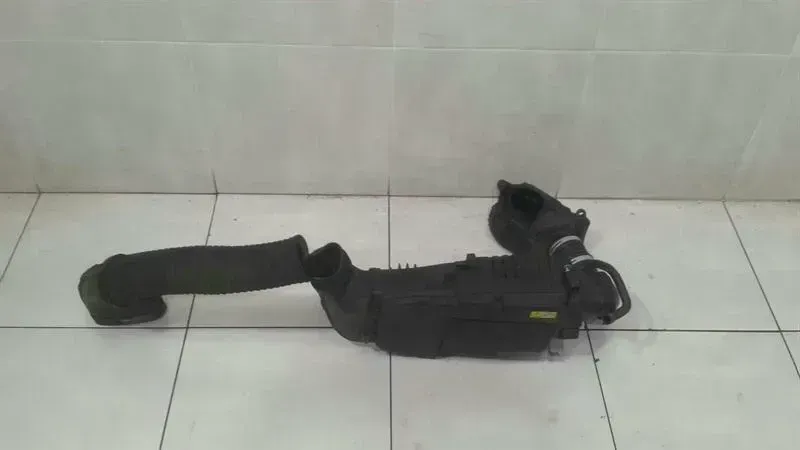 Mercedes SLK R171 Airbox A2710900901 Air Filter Box M271 SLK200