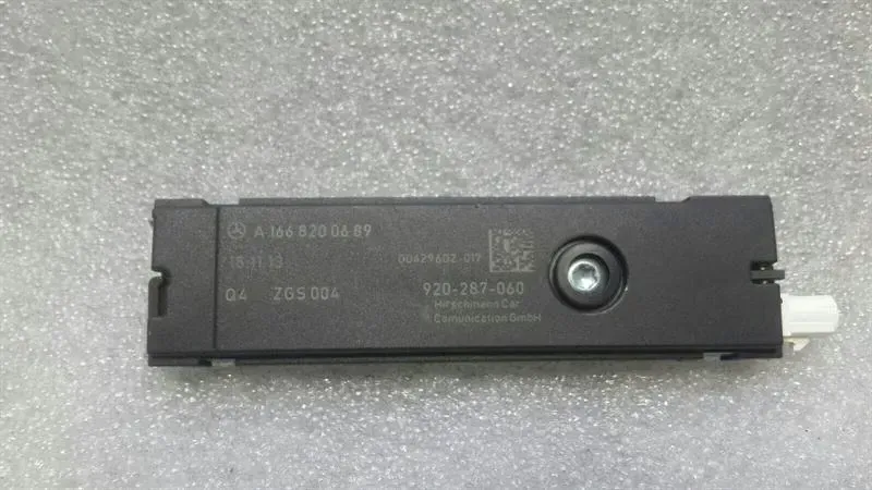Mercedes A Class W176 Aerial / Antenna A1668200689 Antenna Booster