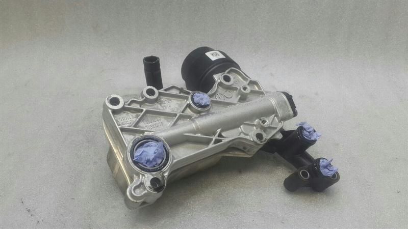 Mercedes C Class W205 Oil Filter Housing A6511800109 Oil Cooler Holder OM651