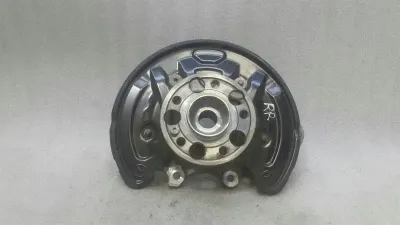 Mercedes C Class W205 Right Rear Hub A2053500241 Wheel Bearing Housing Rear Right