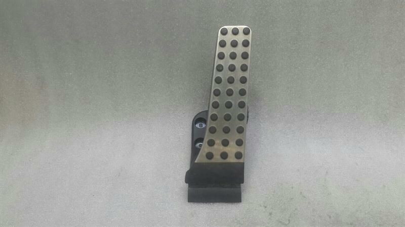 Mercedes C Class W205 Gas Pedal (Electrical) A2053000104 Accelerator Pedal Coupe AMG C205