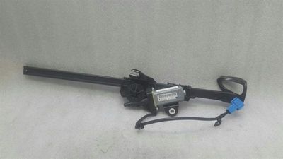 Mercedes C Class W205 Right Seatbelt Feeder A2058600457 Seat Belt Retainer Front Right