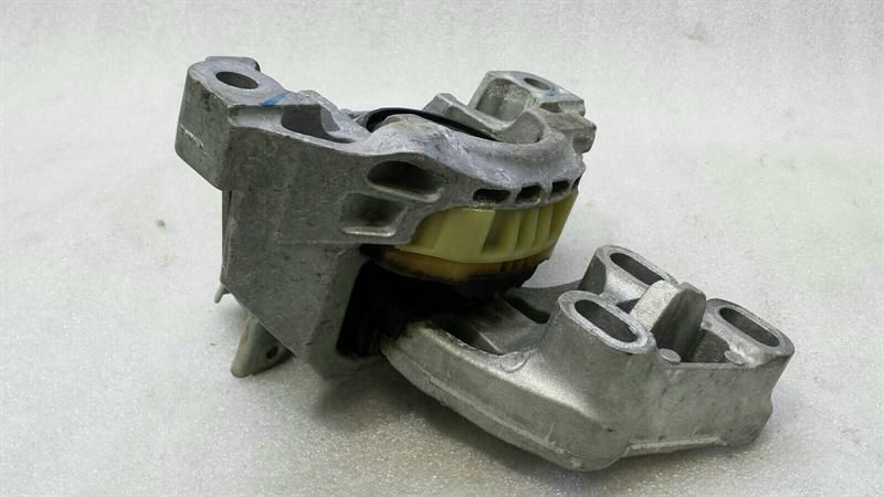 Mercedes GLA X156 Gearbox Mount A2462400617 Gearbox Mount
