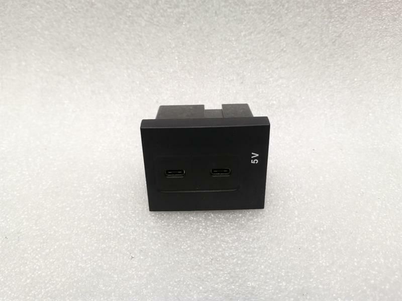 MERCEDES A Class W177 TYPE-C UNIT A2478200301 USB-C Female Connector Socket