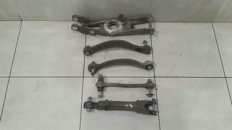 Mercedes E Class W213 Right Rear Wishbone A2053506603 Rear RE Wishbone Set.