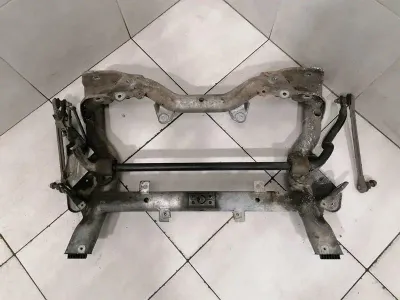 Mercedes E Class W207 Beam Subframe Front A2046280557 Front Axle Carrier