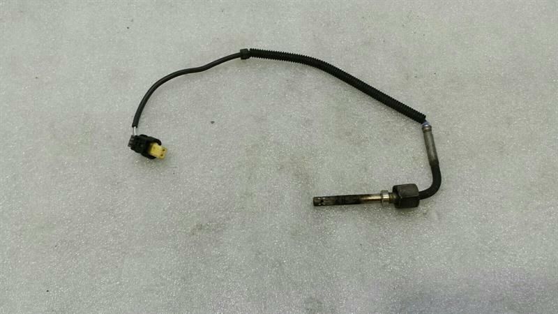 Mercedes V-class W447 Temperature Sensor A0009055205 Flue Gas Temperature Sensor
