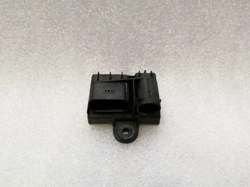 Mercedes V-Class W447 Glow Plug Relay (Diesel) A6519002303 Glow Control Unit
