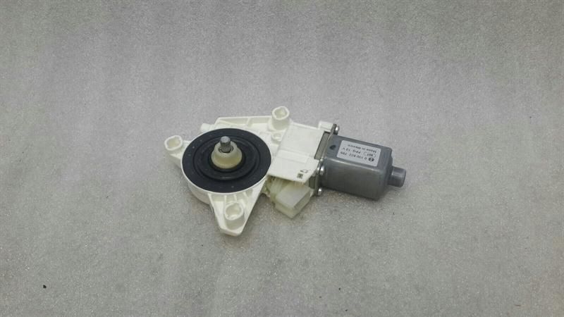 Mercedes ML W166 door window motor A1669060301 power window motor front right