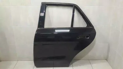 Mercedes ML W166 left rear door A1667300105 door rear left